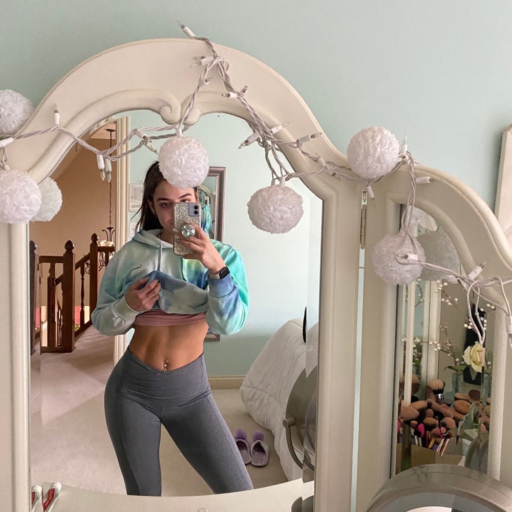 Super flattering workout leggings!
